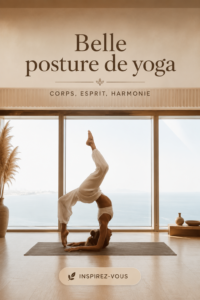 Femme pratiquant une pose de yoga élégante au lever du soleil, symbole de sérénité et de bien-être.