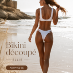 Bikini cut-out élégant mettant en valeur la silhouette féminine sur la plage