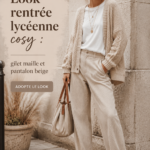 Femme portant un gilet en maille avec un pantalon beige, posant dans un cadre chaleureux.